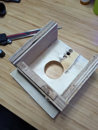 Dust Collection for Bosch Colt v0 Dust Collection for Bosch Colt router v0 made of 3/4" plywood. Dust Collection for Bosch Colt v0 installed in the router,…